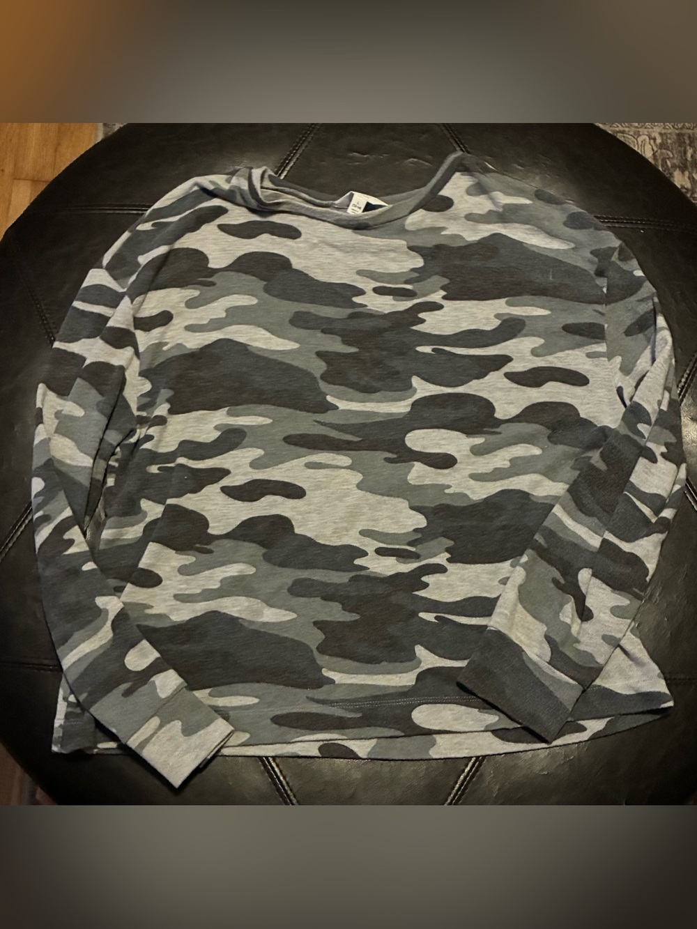 Time and Tru Gray Camouflage Pullover